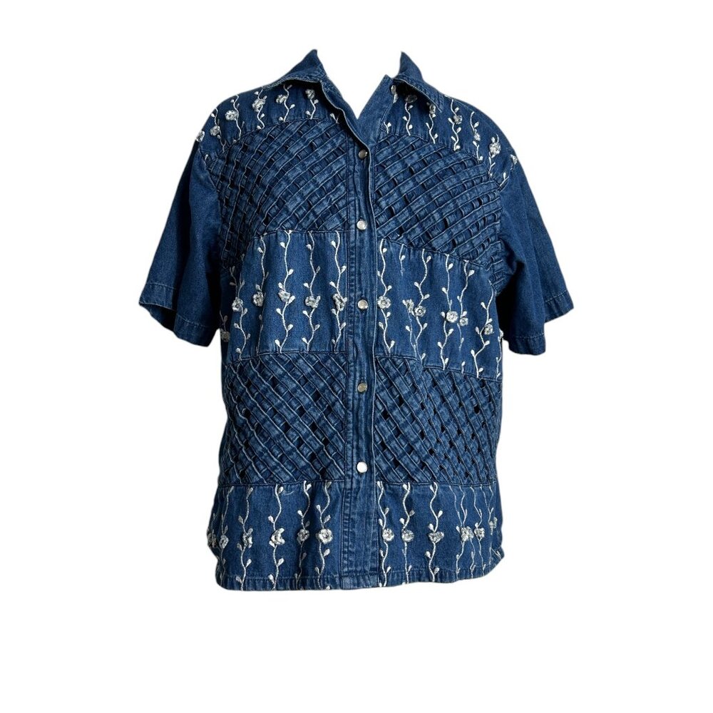 New Direction Denim Short Sleeve Shirt Size Large Embroidered Floral Lattice